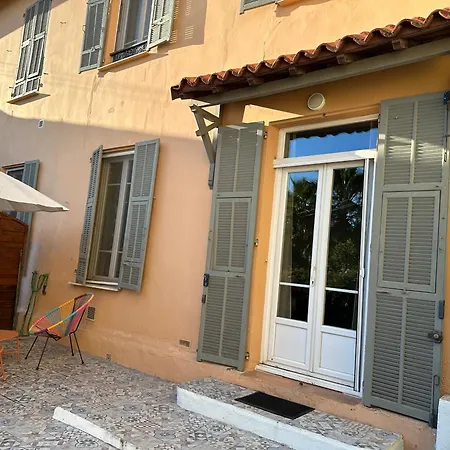Maison De à Ouest Dans Propriété Arborée * Nice