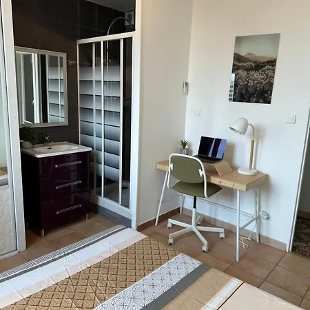 Apartament Maison De A Ouest Dans Propriete Arboree *