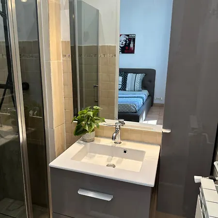 Apartamento Maison De à Ouest Dans Propriété Arborée