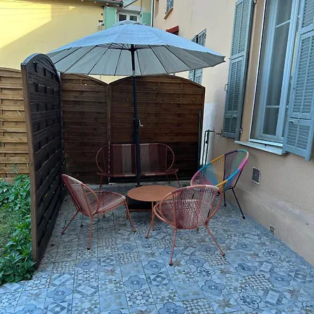Maison De à Ouest Dans Propriété Arborée * Niza